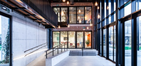 Entrance Ikaroslaan 1