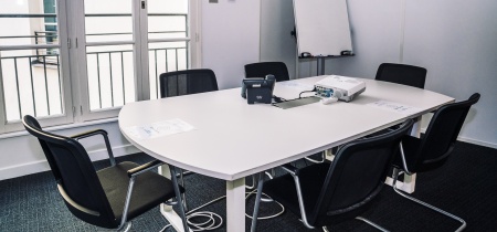 meeting room 140 Rue de Rennes