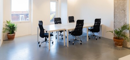 Private office five workstations