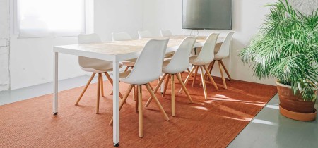 cozy meetingroom eight people with presentation screen