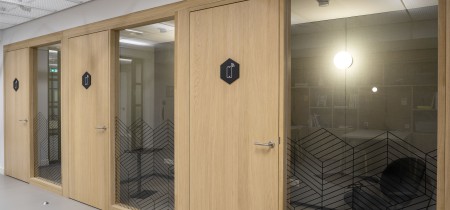 Phone booths Haarlemmerweg