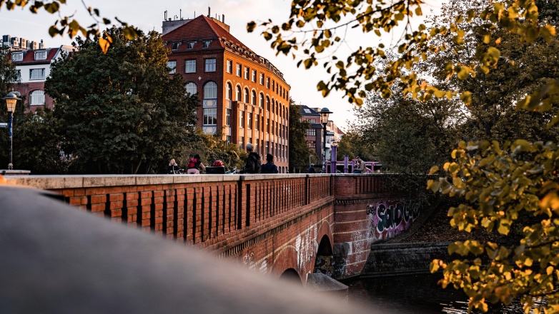 Photo 2 de Lohmühlenstraße 65 à Berlin